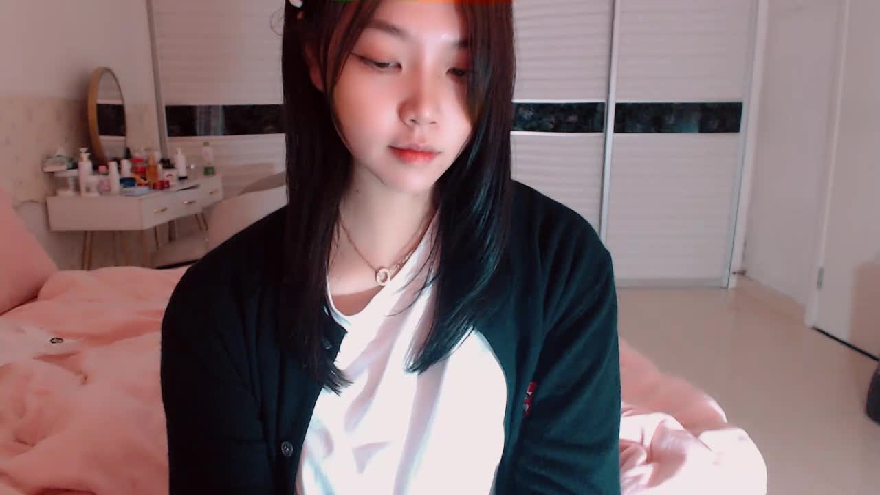 Miu1_girl cam recording